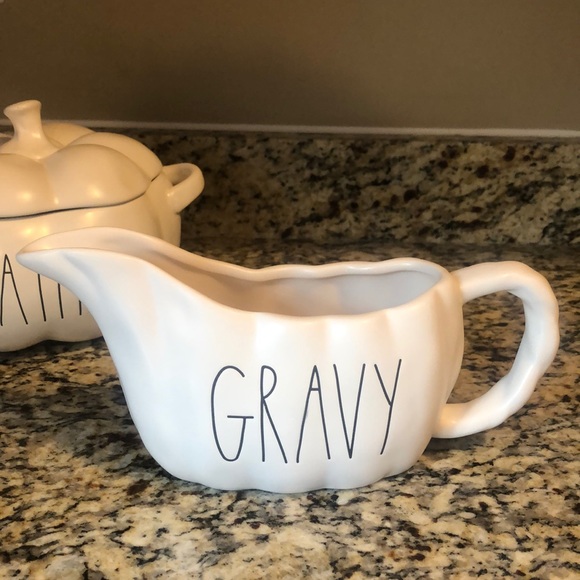 Rae Dunn Other - Rae Dunn Gravy Server